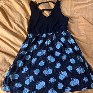 Very cute summer dress!